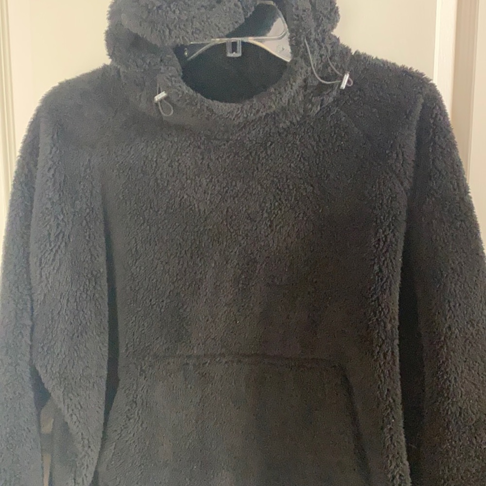 Black funnel neck hoodie sherpa by Pink xs